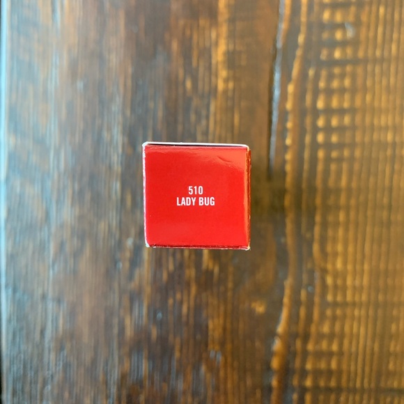 NWT MAC Lustre Lipstick in Lady Bug - Picture 7 of 9